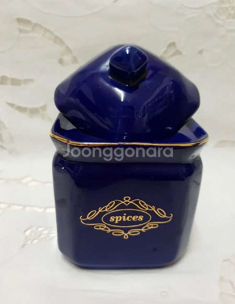 도자기합 보관용기--2