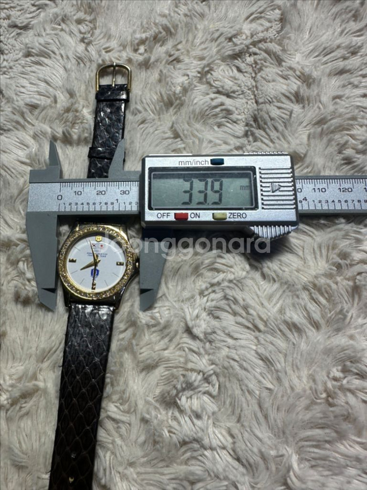 2002 한일 월드컵 공식 기념 시계판매합니다--7