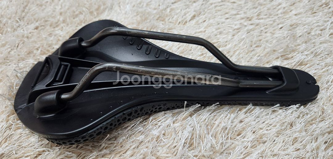 피직 버서스 에보 3D 자전거 안장--4