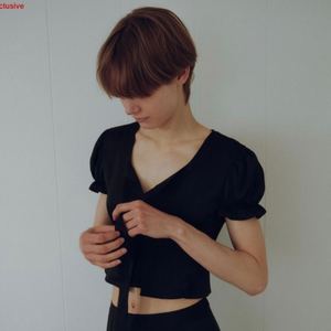 오버듀플레어 블라우스