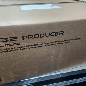 X32 PRODUCER 개봉만한 신품 판매 합니다