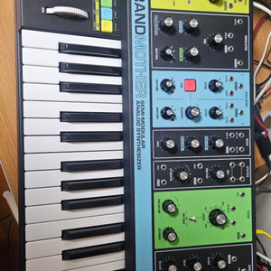 moog grandmother 그랜드마더 판매합니다