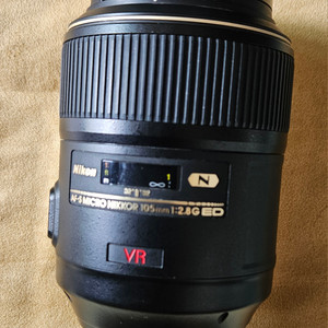 니콘105mm f2.8 N