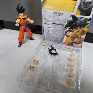 SHF 손오공 +한정 추가 헤드 판매합니다!!
