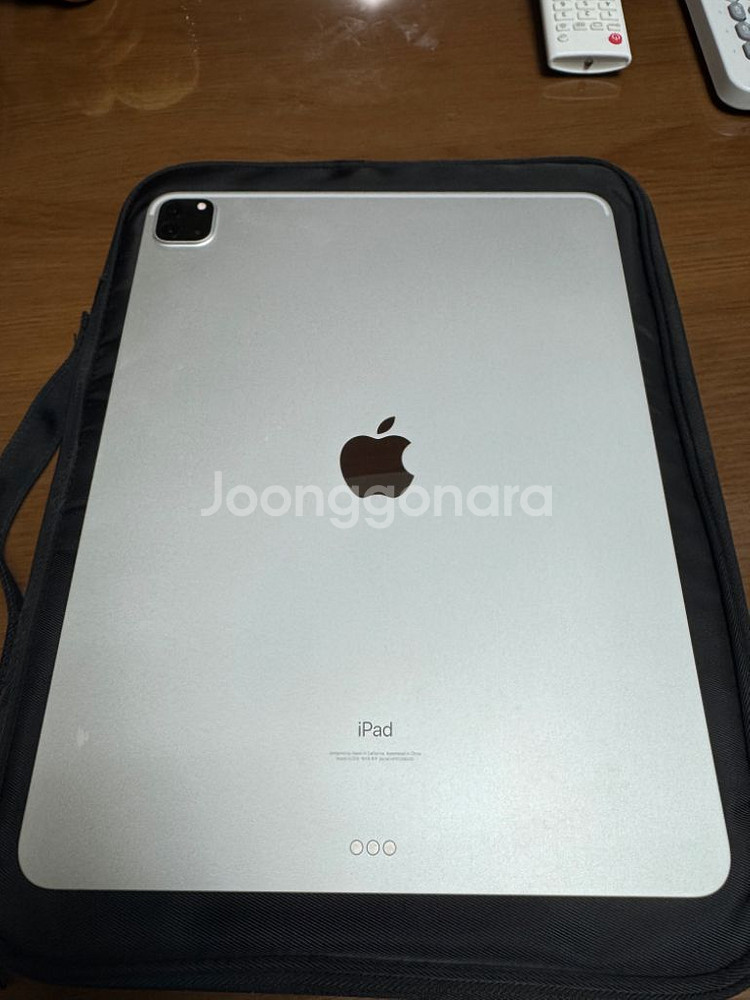 아이패드 프로 12.9 5세대 128 실버 (펜슬포함)--1