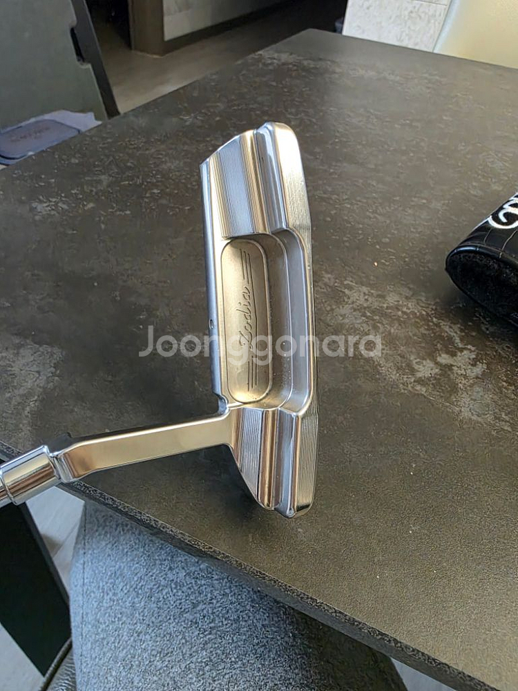 조디아 포틀랜드 비스포크 퍼터 34인치 판매합니다--3