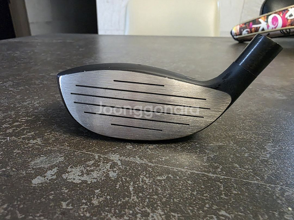 발도 컴피티지원 4번유틸(23도) 헤드 판매합니다.--2