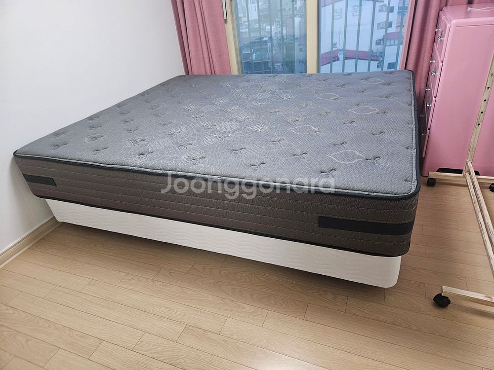 씰리침대 칼킹사이즈프레임포함--0