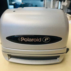 폴라로이드 P 600 카메라