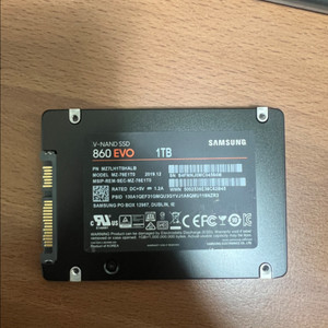 삼성 860 evo ssd 1tb 팝니다.