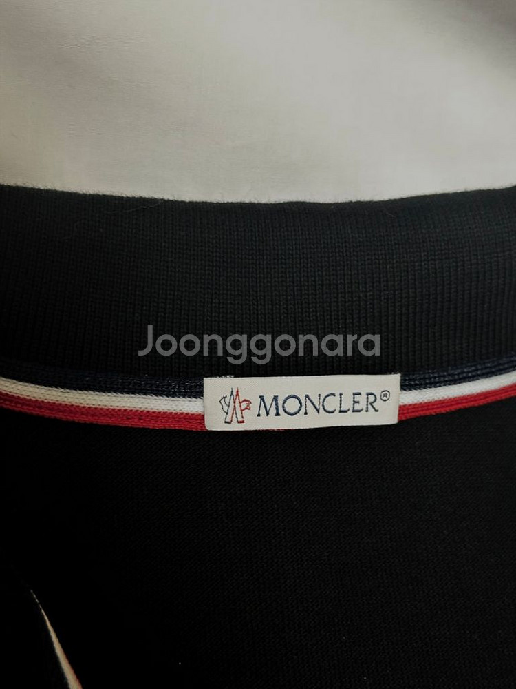 (정품)몽클레어 블랙 폴로티 S--1