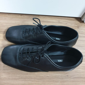 자라 블랙 가죽 로퍼 38 새상품