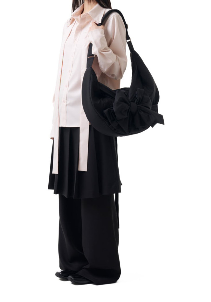 [새상품] 이우가마카라스 노티드 숄더백 이미지