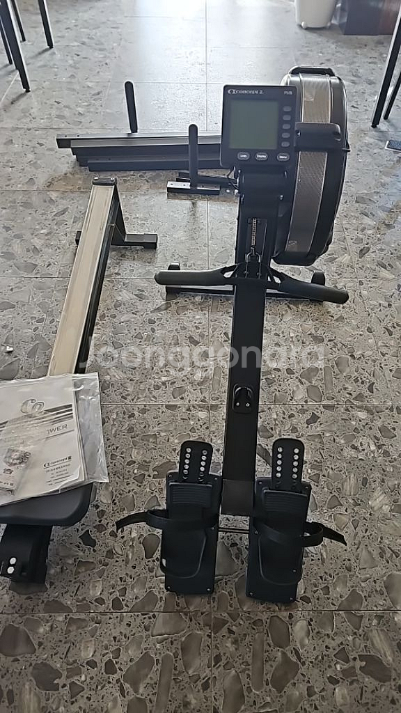 컨셉2 로잉머신 판매합니다.--1