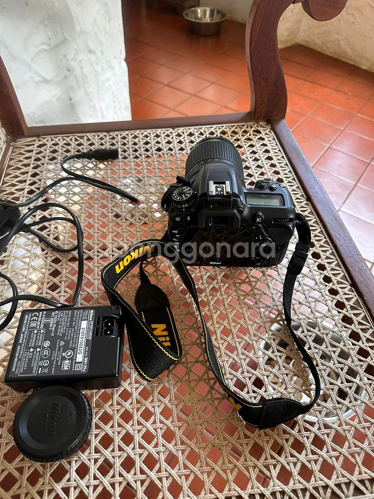니콘 DSLR 카메라 바디 + 18-140mm 줌 렌즈--3
