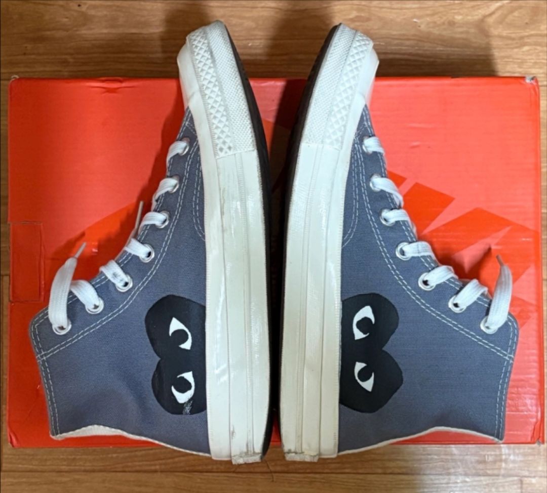 컨버스 x 플레이 꼼데가르송 척 70 하이 스틸 그레이