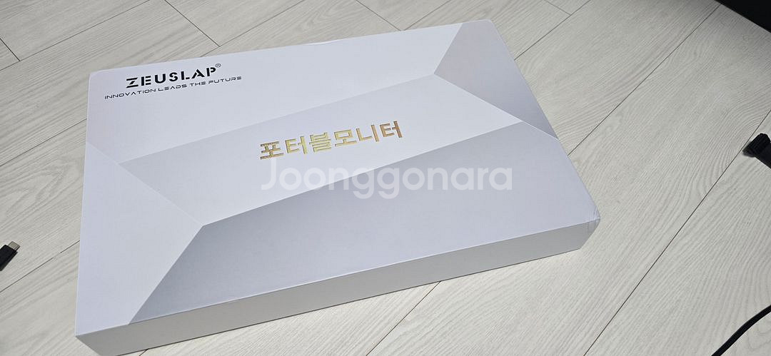 제우스랩 듀얼 모니터 18.5인치--3