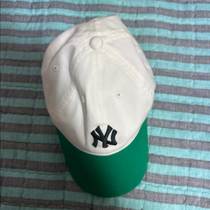 MLB 양키스 볼캡 화이트/그린 새상품
