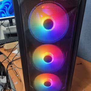 겜용 컴퓨터 RTX4060 라이젠5 7600 겜본체