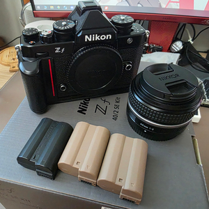 니콘 zf + 40mm 키트 팝니다.