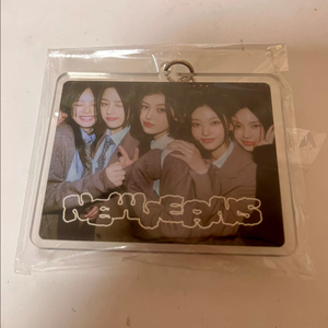 뉴진스 위버스 재팬 특전 아크릴 키링