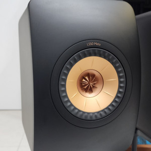kef ls50meta 팝니다 박스풀 모든구성품 다있슴