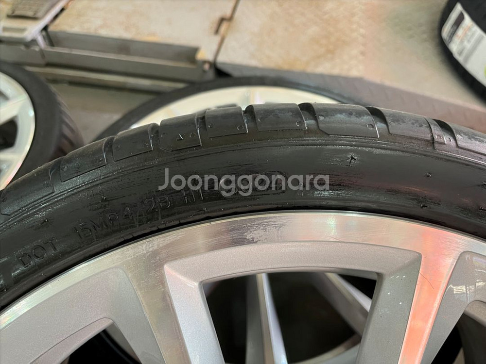 한국타이어 벤투스 에보3 19인치 타이어--1