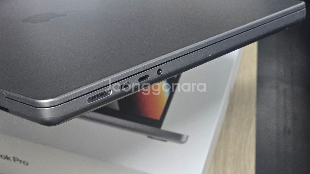 맥북프로 16인치 m1 16gb 1tb--8