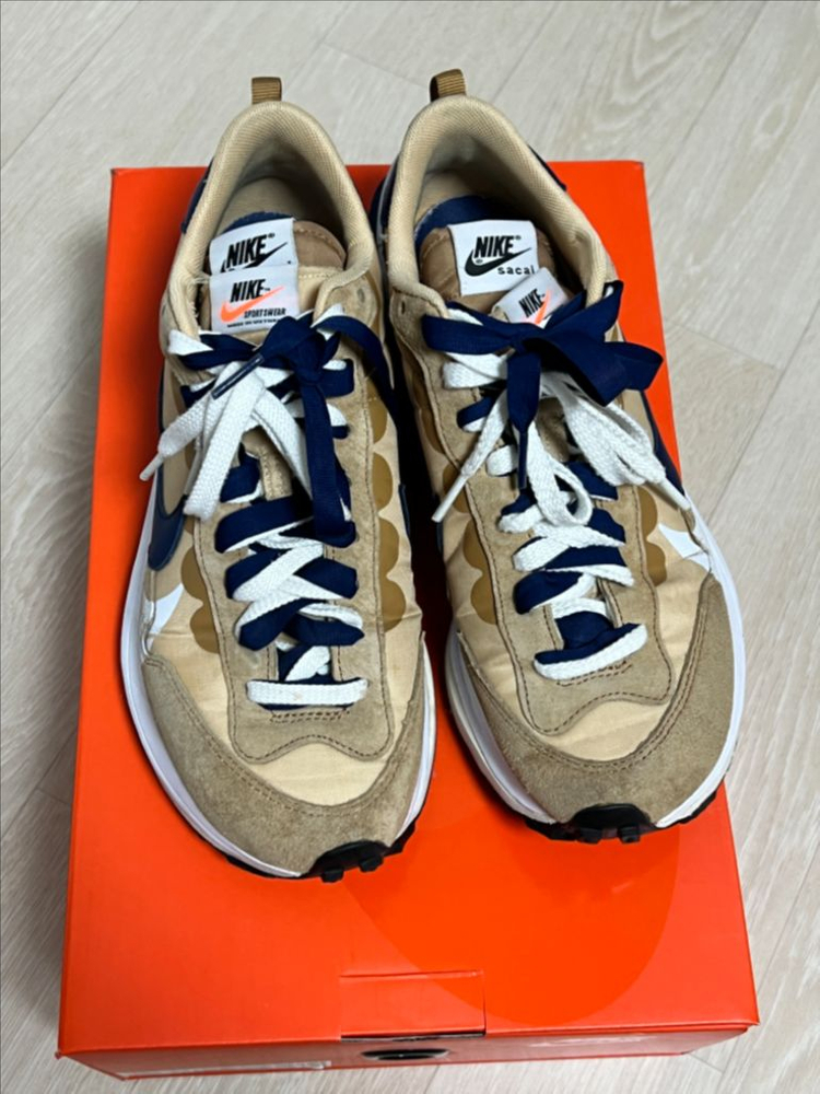 나이키 x 사카이 베이퍼와플 세서미 265 이미지