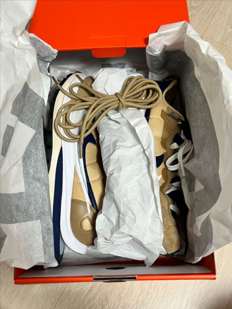 나이키 x 사카이 베이퍼와플 세서미 265 이미지