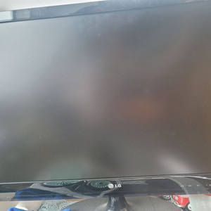 lg모니터겸용led tv팝니다.