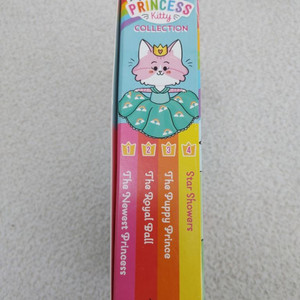 Iitty bitty princess kitty 4권