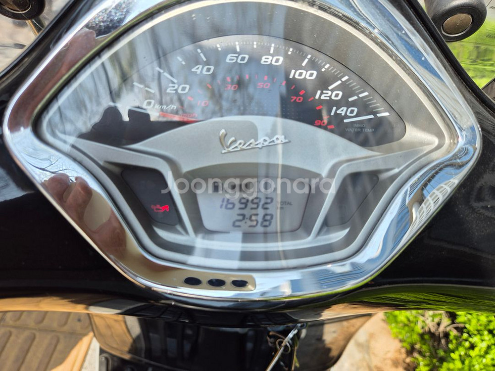 베스파gts 300 블랙--3
