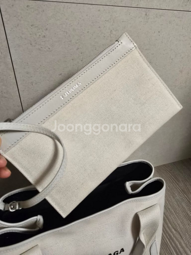 발렌시아가 토트백--1