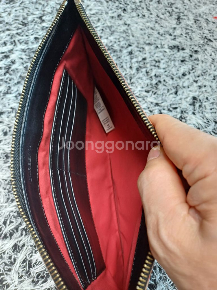 버버리 체크 클러치백 정품! 남녀공용!짧은사용!상태좋음--5