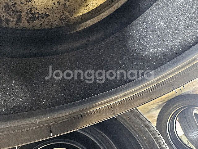 미쉐린타이어245 45 20 2짝275 40 20 2짝--7