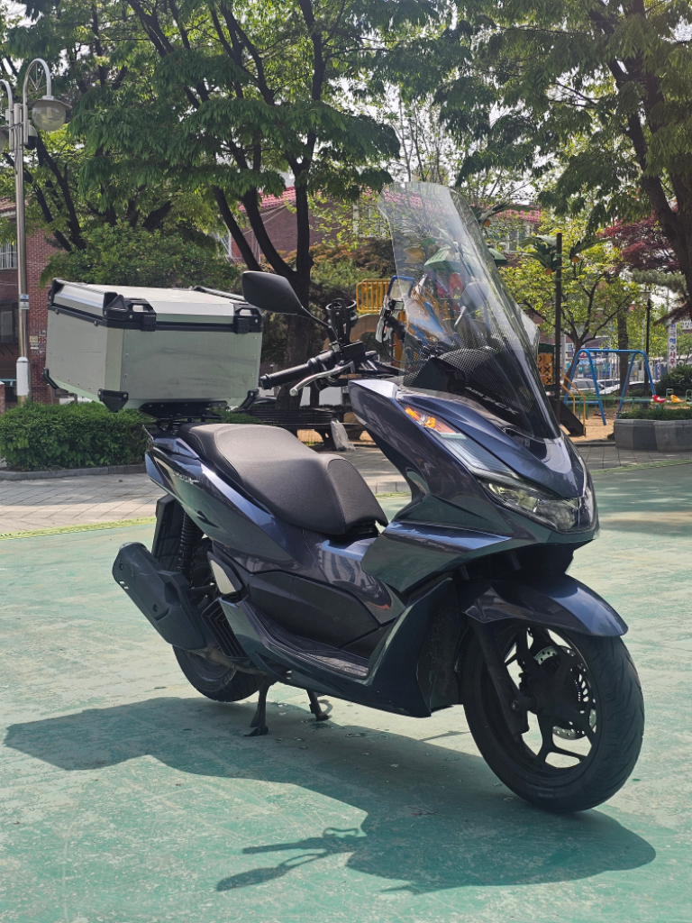 pcx125 22년식 5.5만Km 알탑셋팅 팝니다 ^^