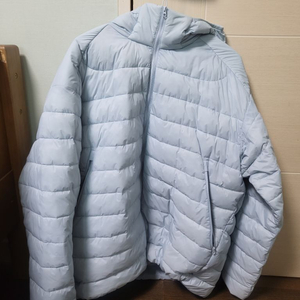 피인오 스카이블루 경량패딩 L 새 상품