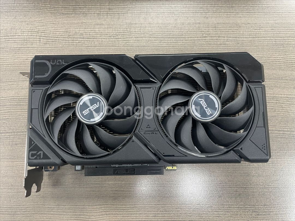 Asus Radeon RX7600 그래픽카드--4