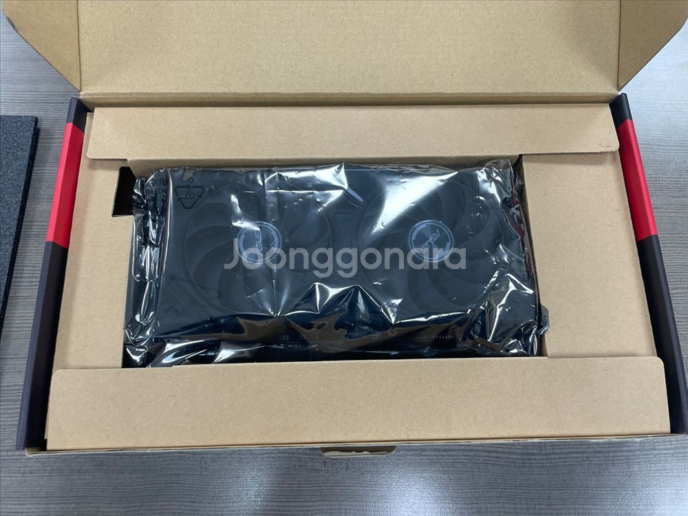 Asus Radeon RX7600 그래픽카드--7