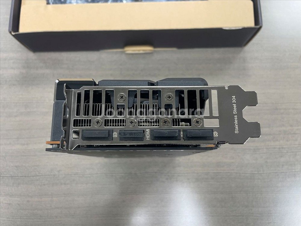 Asus Radeon RX7600 그래픽카드--6