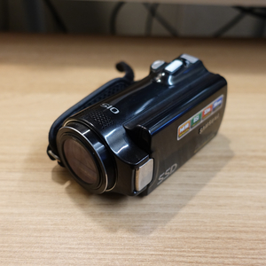 삼성 캠코더 HMX-H205BD 판매합니다