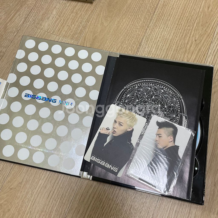 빅뱅 미니 앨범(지디, 태양 포카)--1