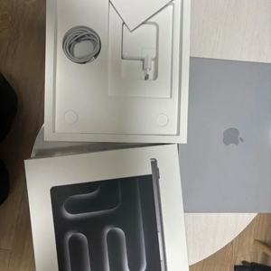 맥북프로 M3 8GB 1TB 14인치 스페이스 그레이