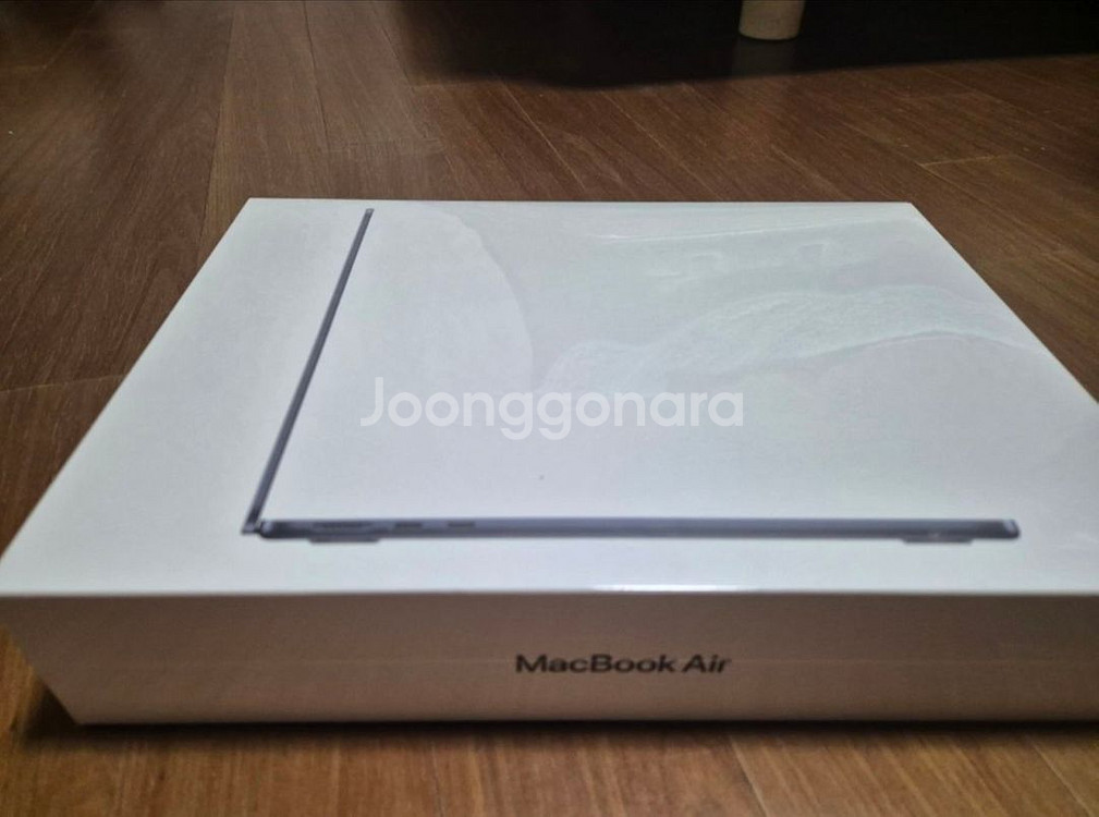 맥북에어 13인치 M2 8G 256G--1