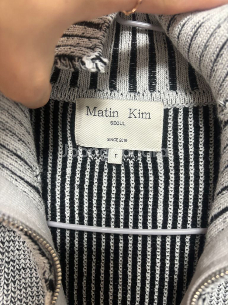 Matin Kim 마뗑킴 풀오버 니트 F사이즈--2