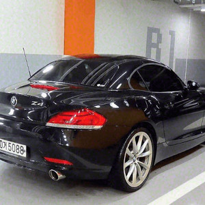 @앱전용특가 BMW Z4 검정에 레드시트 2인승 오픈카