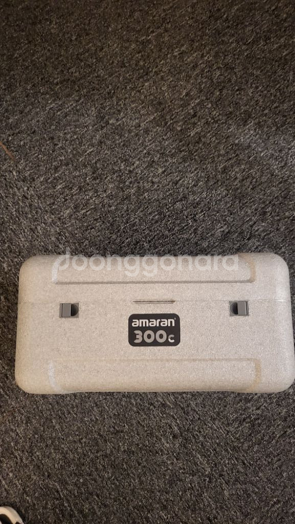 아마란 300c 풀컬러 지속광 조명팝니다--1