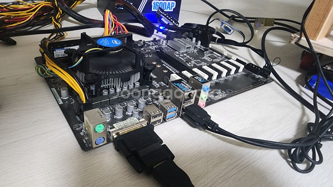Asrock H110 PRO BTC+--1