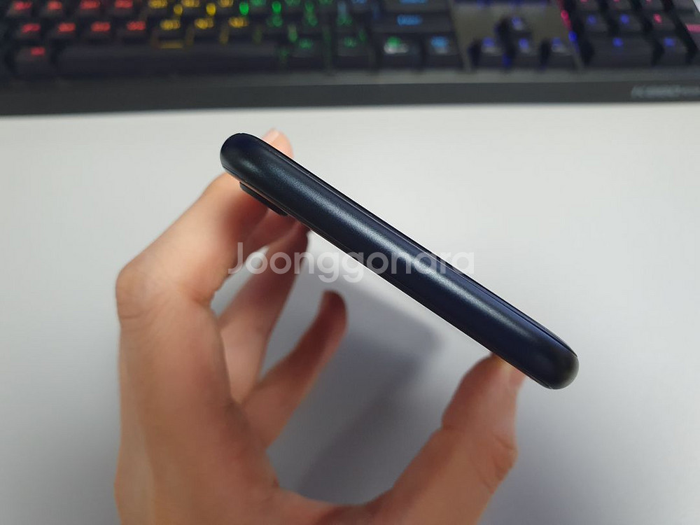아이폰 SE3 / 64GB / 블랙--6